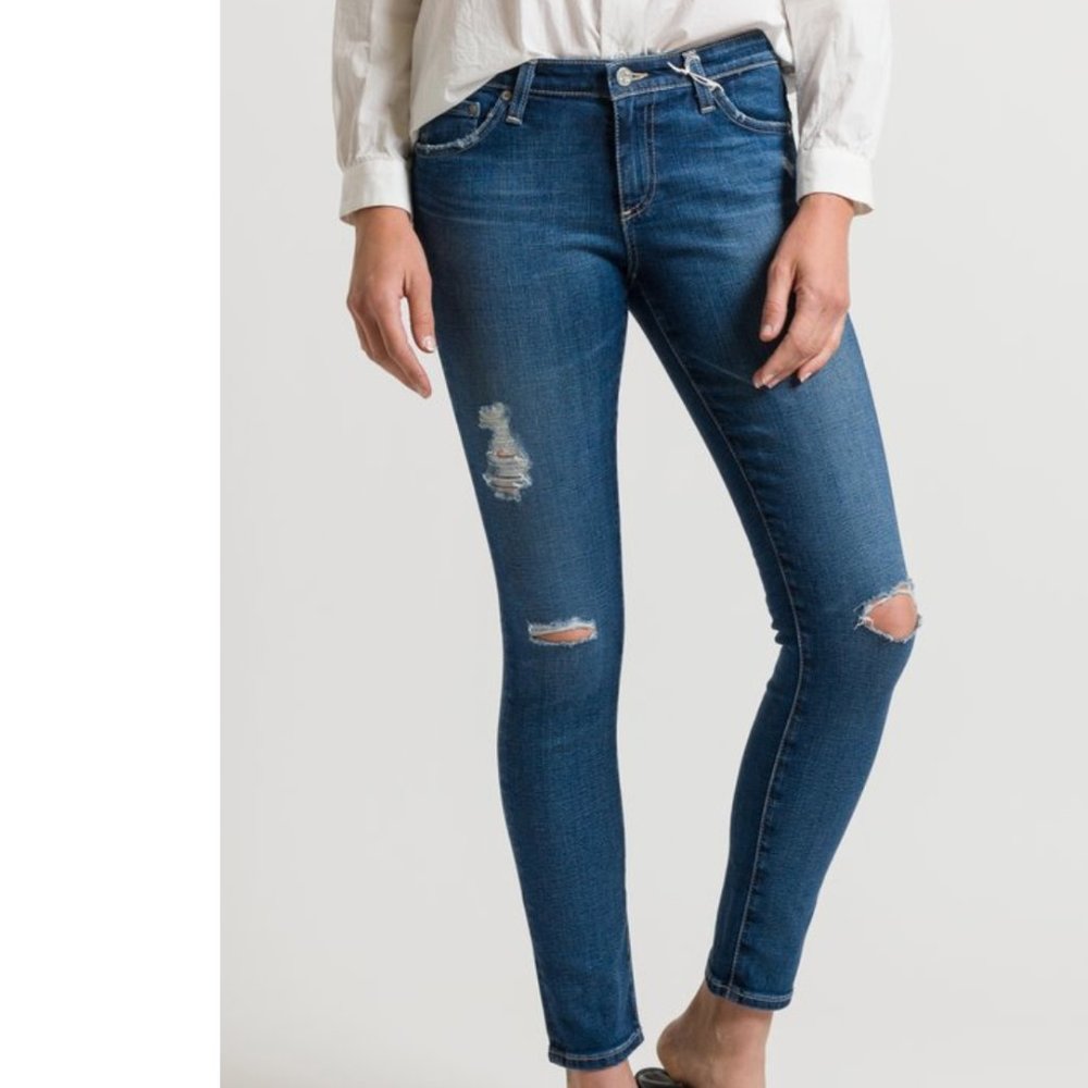 AG Jeans Legging Ankle Jeans in Medium Blue